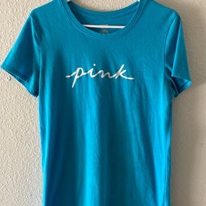 PINK size M blue tee, good condition.